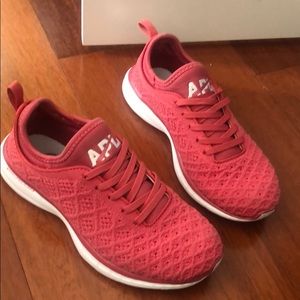 APL techloom sneakers running shoes